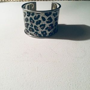 Cheetah print wrist band